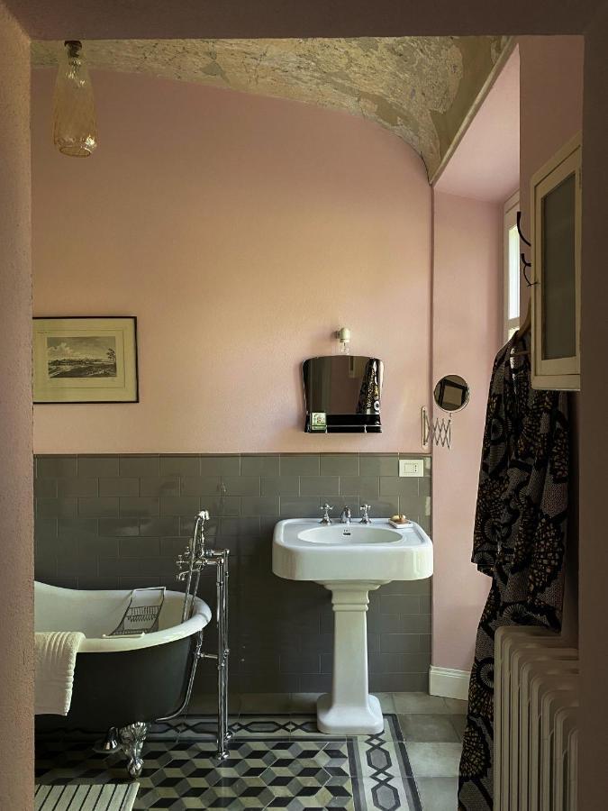 Bed and Breakfast The House Strevi Exterior foto